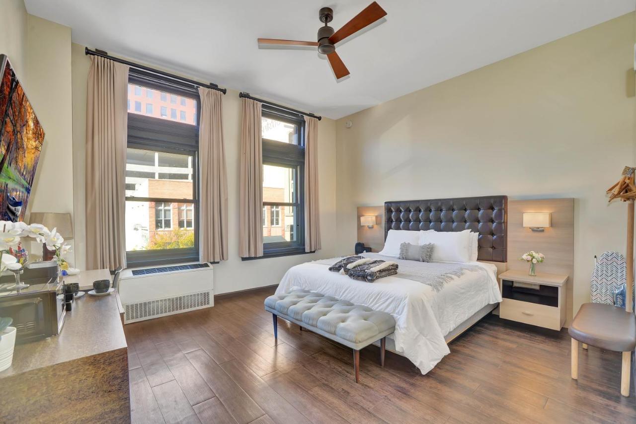 Good Hotels Downtown Denver Bagian luar foto